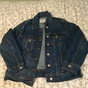 Old Navy Classic Non-Stretch Jean Jacket for Women